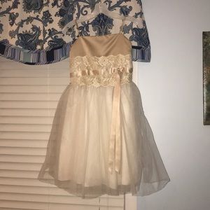Flower girl dress size 14
